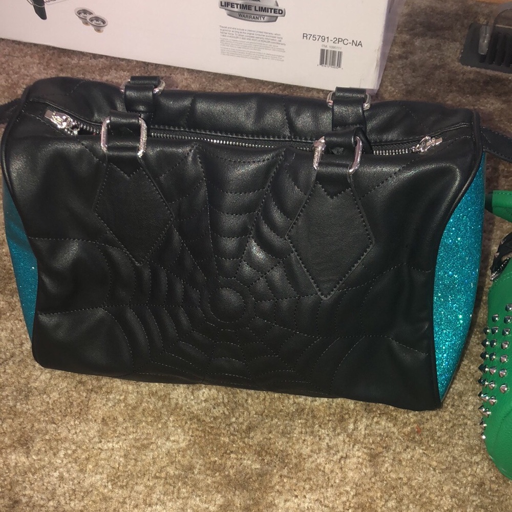 Lux de ville hand bag